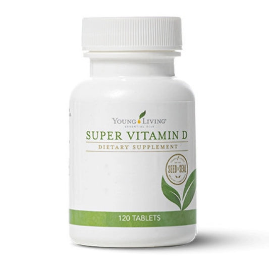 Flesje Super Vitamin D van Young Living met 120 plantaardige tabletten – speciaal ontwikkeld voor sterke botten, hormoonbalans en een gezond immuunsysteem bij een vegan levensstijl.