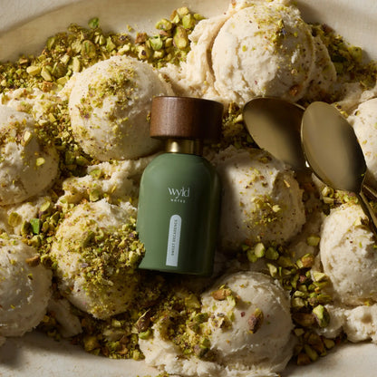 Wyld Notes Sweet Decadence parfum tussen pistache, romige vanille en gouden lepels.